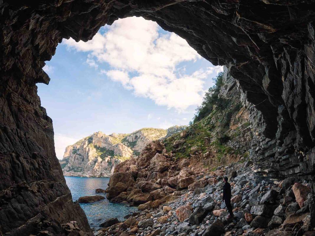 Senderismo en la Naturaleza Salvaje - La Cala Abandonada